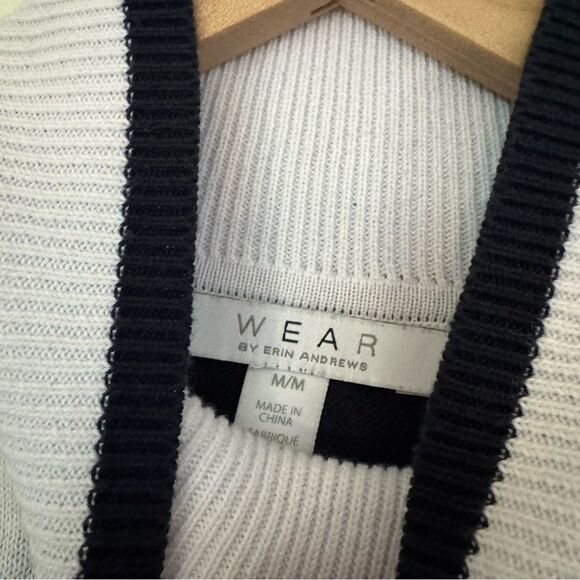 NWT WEAR by Erin Andrews Navy Chicago Bears Ski Raglan Pullover Sweater sz M - Picture 6 of 9